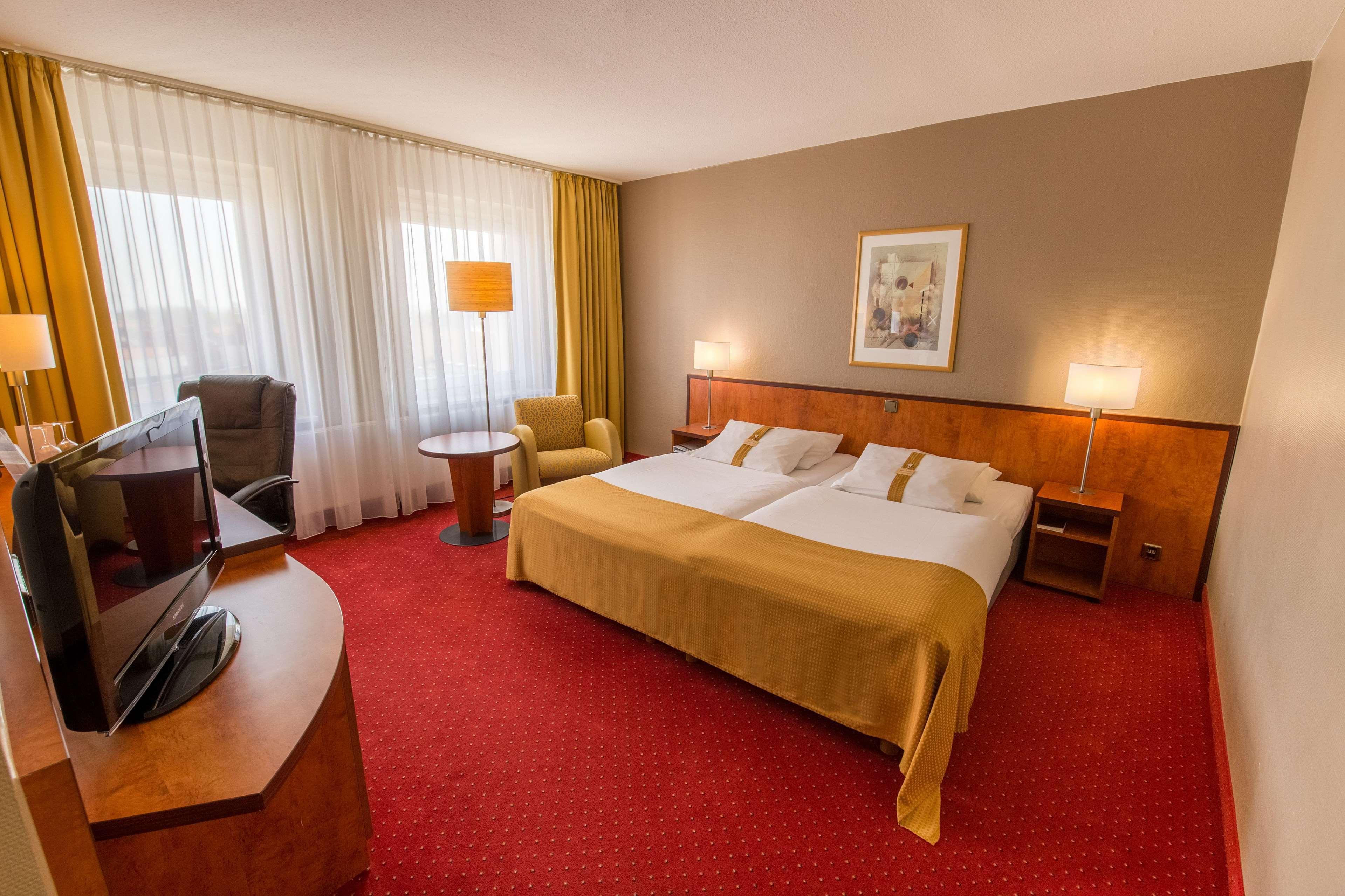 Best Western Plus Hotel Бауцен Екстериор снимка