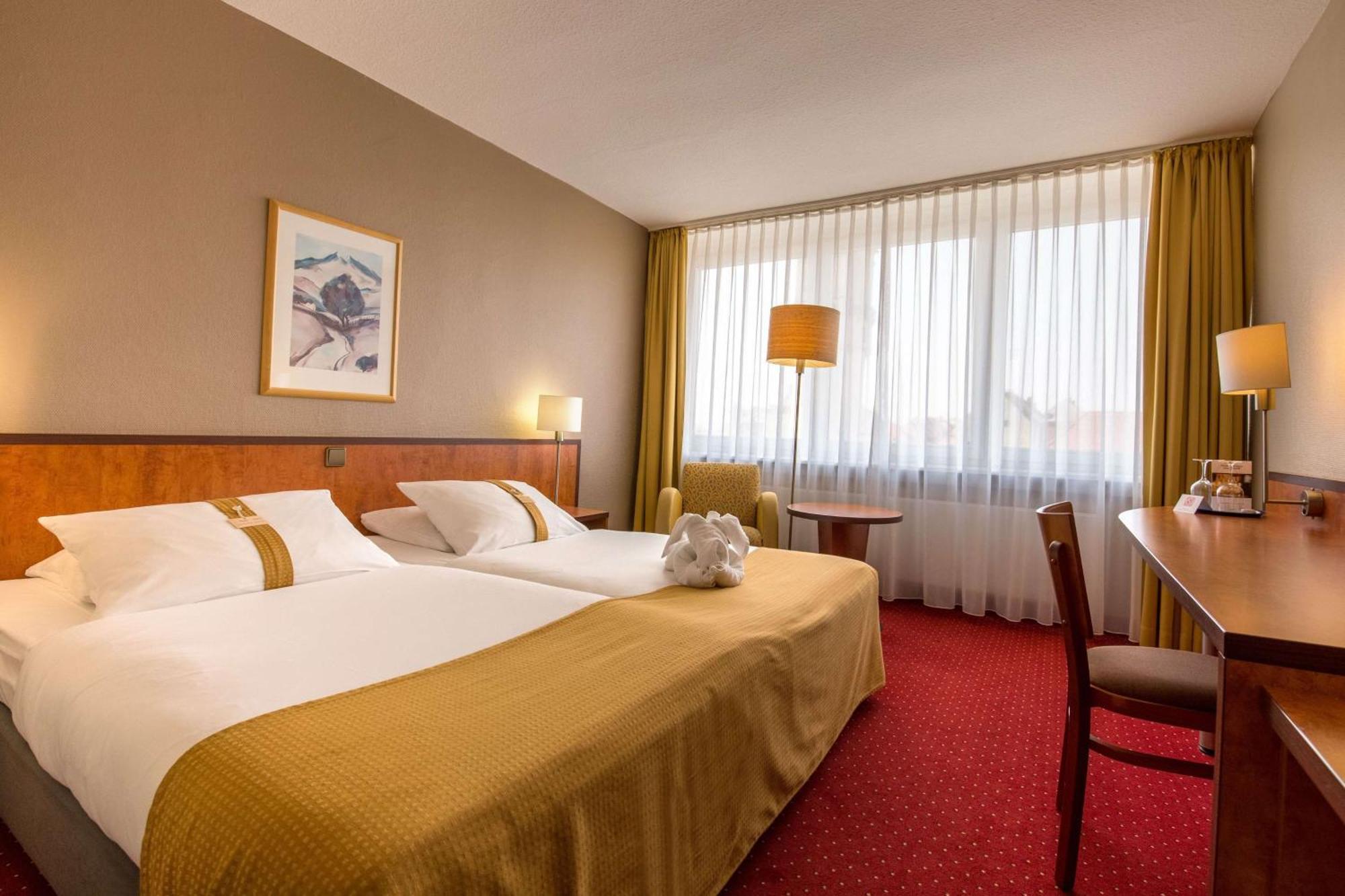 Best Western Plus Hotel Бауцен Екстериор снимка