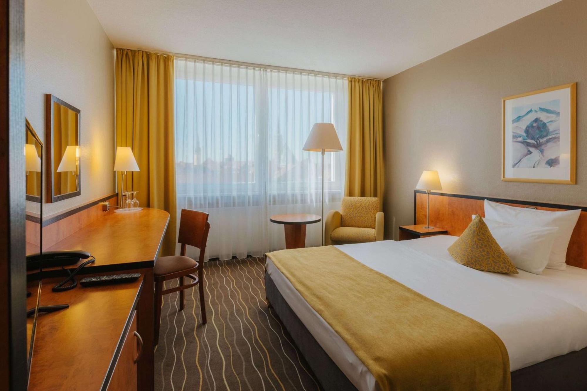 Best Western Plus Hotel Бауцен Екстериор снимка